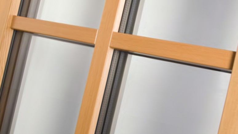 Деревянные окна со шпросами